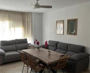 Sala d'estar de Pis de lloguer en Montijo amb Moblat