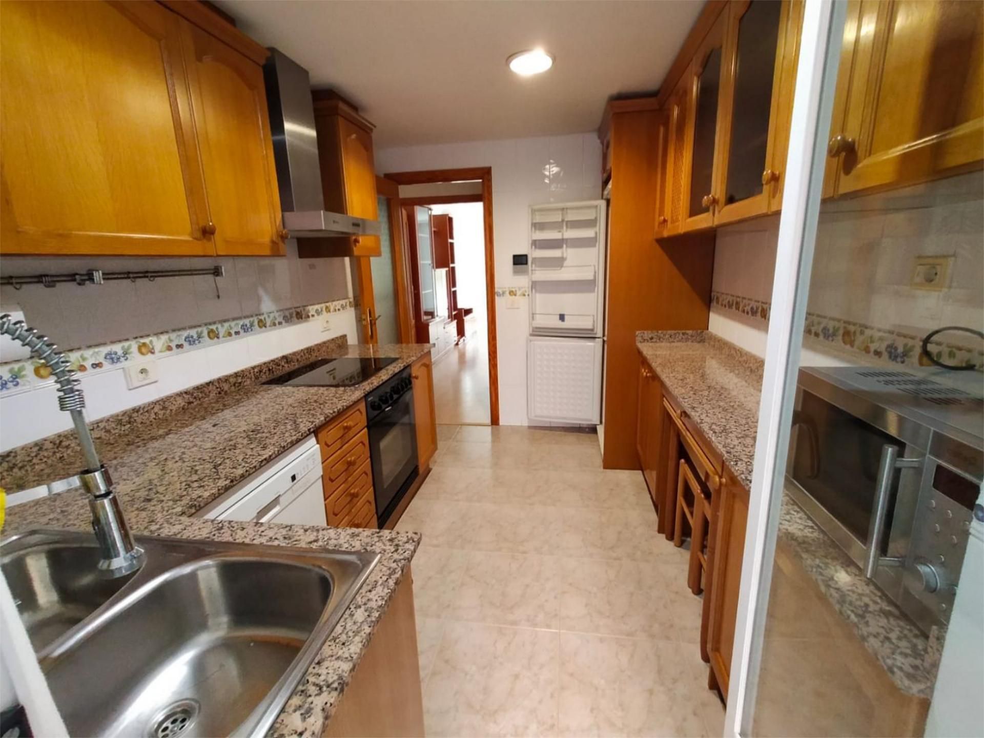 Cuina de Pis de lloguer en Castellón de la Plana / Castelló de la Plana amb Aire condicionat, Calefacció i Parquet