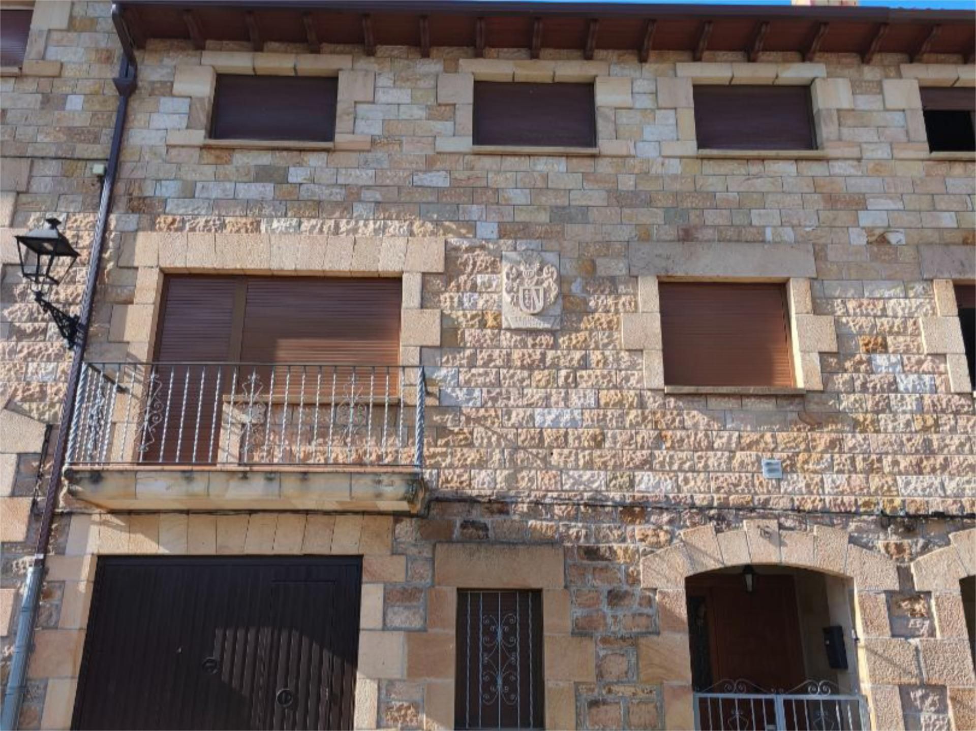 Exterior view of Single-family semi-detached for sale in Palacios de la Sierra  with Balcony
