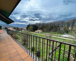 Exterior view of Flat to rent in La Vall d'en Bas  with Heating, Terrace and Furnished