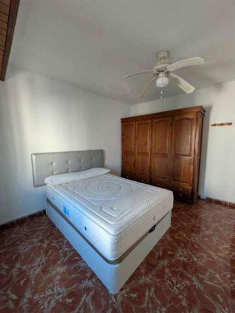Habitación de Piso de alquiler en  Jaén Capital con Calefacción, Amueblado y Se aceptan mascotas