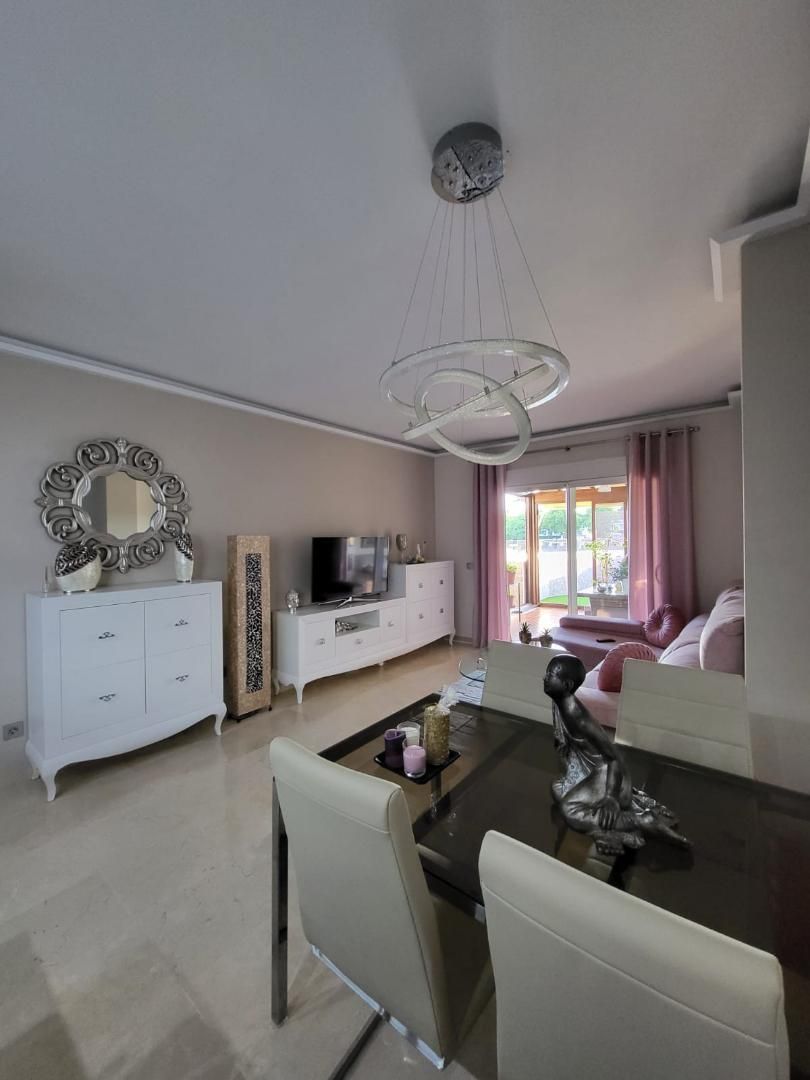 Living room of Attic for sale in Estepona  with Air Conditioner and Terrace