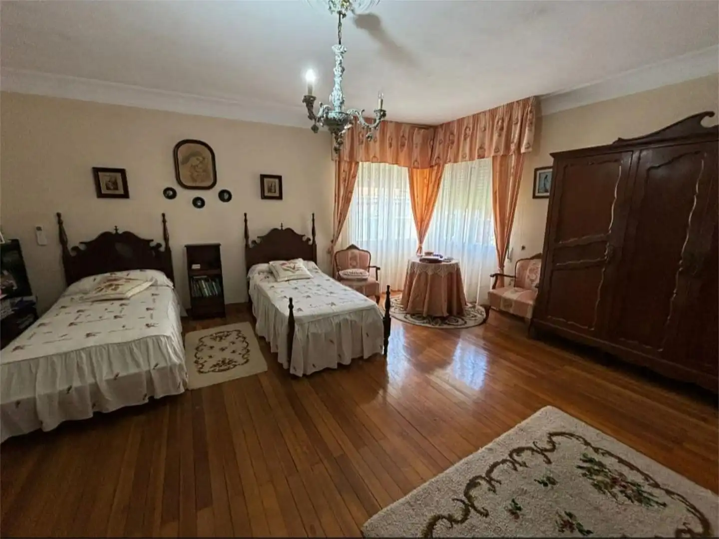 Wohnung zum Verkauf in Rúa Rafael Calleja, 39, A Pobra do Caramiñal Schlafzimmer von Wohnung zum Verkauf in A Pobra do Caramiñal mit Heizung, Privatgarten und Parkett