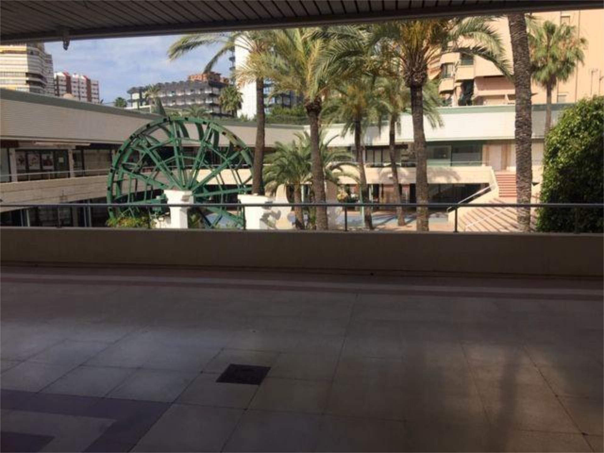 Terrassa de Oficina de lloguer en Benidorm amb Aire condicionat