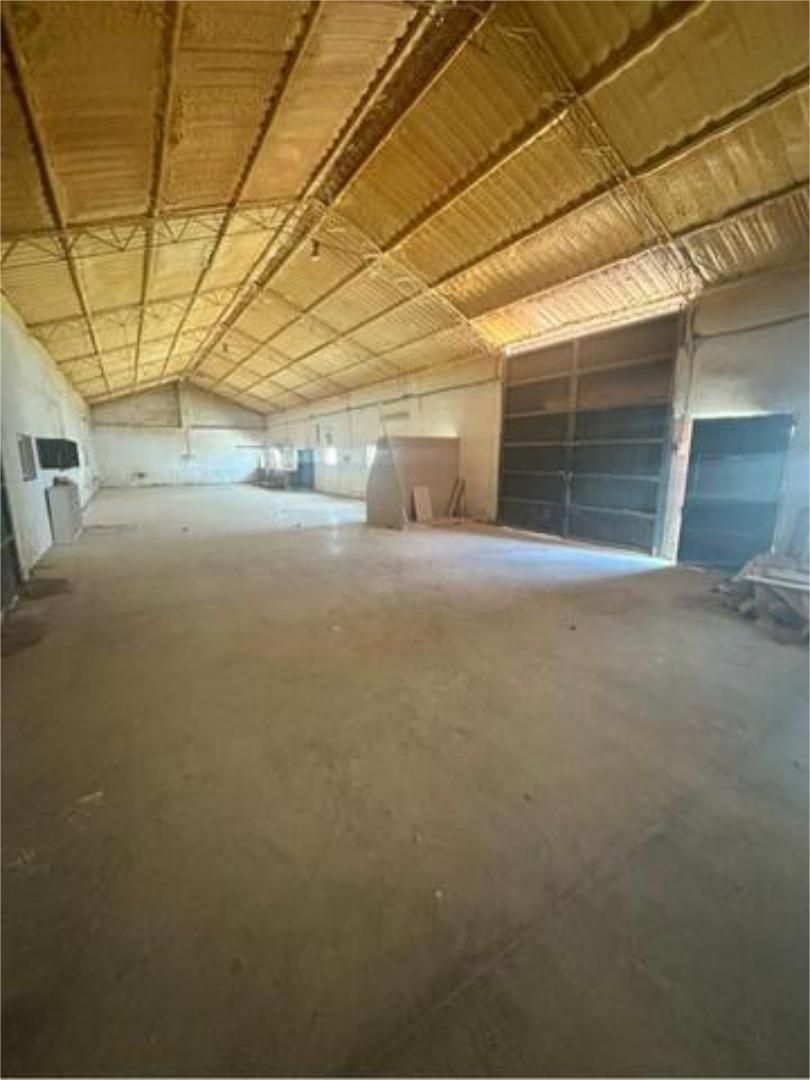 Industrial buildings to rent in Dos Hermanas