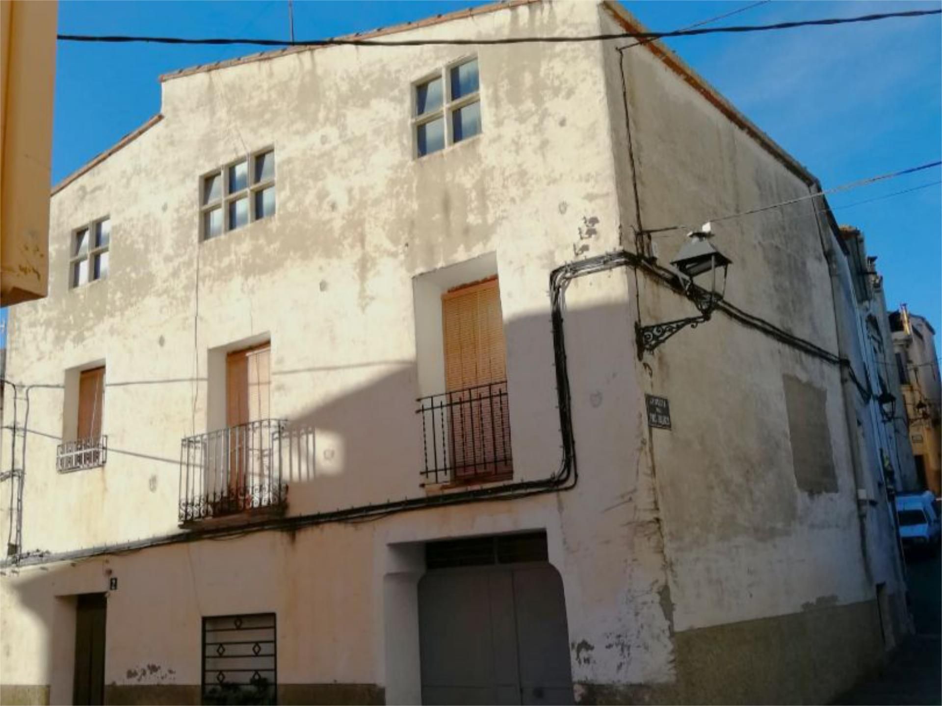 Vista exterior de Pis en venda en Quatretondeta amb Balcó