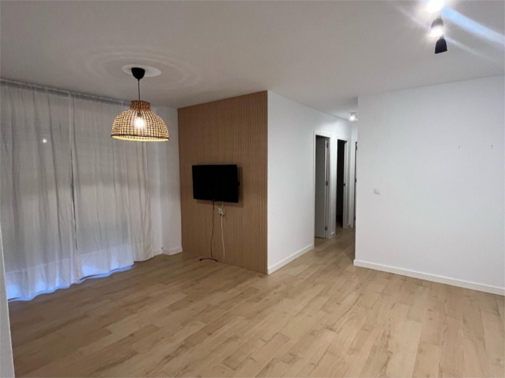 Sala d'estar de Pis de lloguer en Pilas amb Aire condicionat, Calefacció i Terrassa