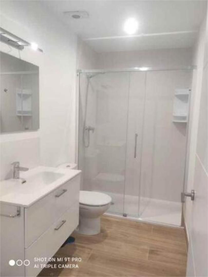Bathroom of Apartment to rent in Coín  with Furnished