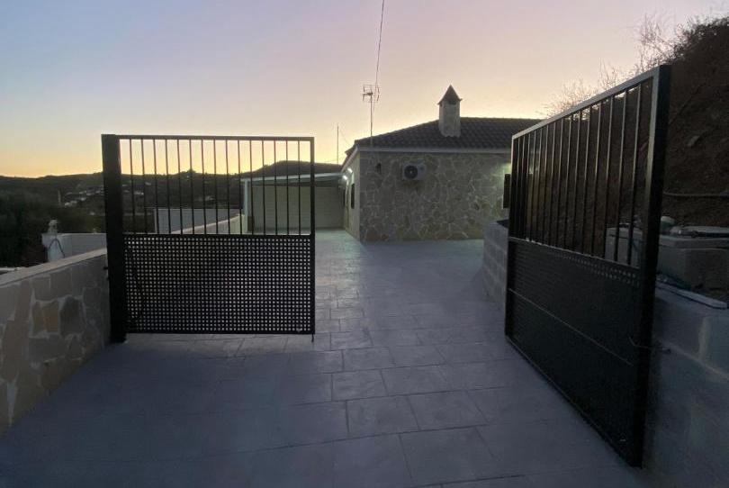 Foto 1 de Casa o chalet de alquiler en Diseminado Trapiche, 80, Norte - Barrio del Pilar - El Reñidero, Málaga