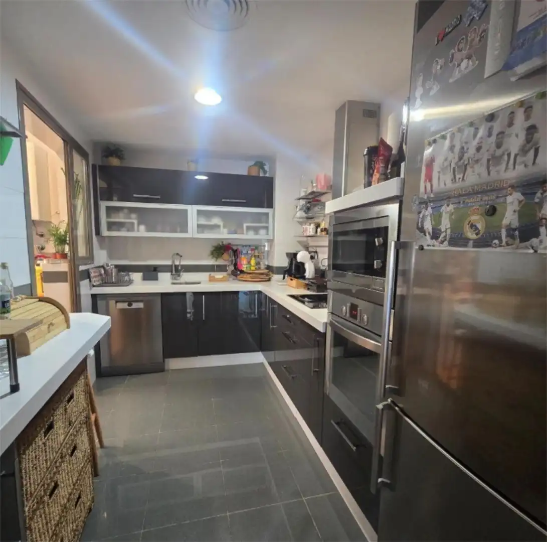 Piso en venta en Calle Frutos Herranz, 4, El Pinillo Cocina de Piso en venta en Torremolinos con Aire acondicionado, Calefacción y Jardín privado