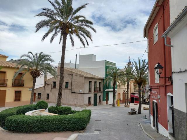Local comercial en Alquiler en Calle Requejo, 1 en Hondón de las Nieves / El Fondó de les Neus
