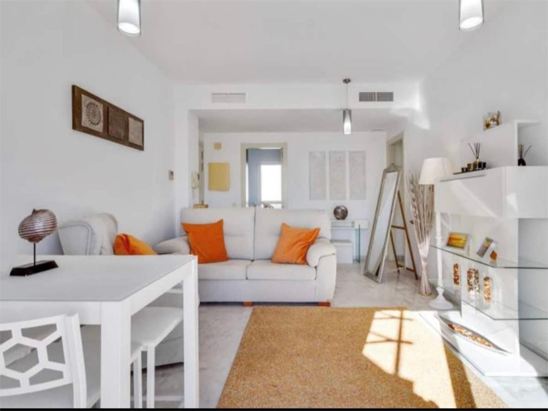 Living room of Attic for sale in Estepona  with Air Conditioner, Terrace and Swimming Pool