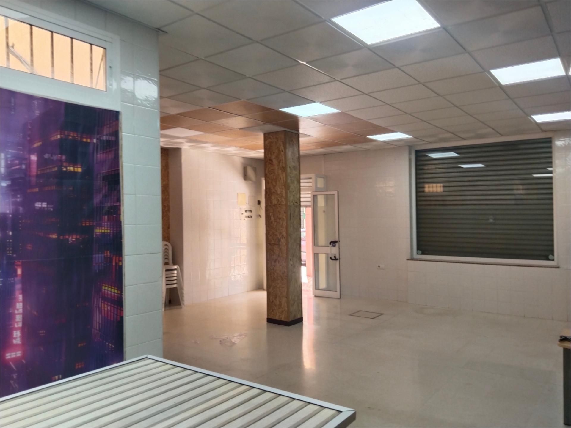 Local en venda en Alcalá de Guadaira amb Aire condicionat