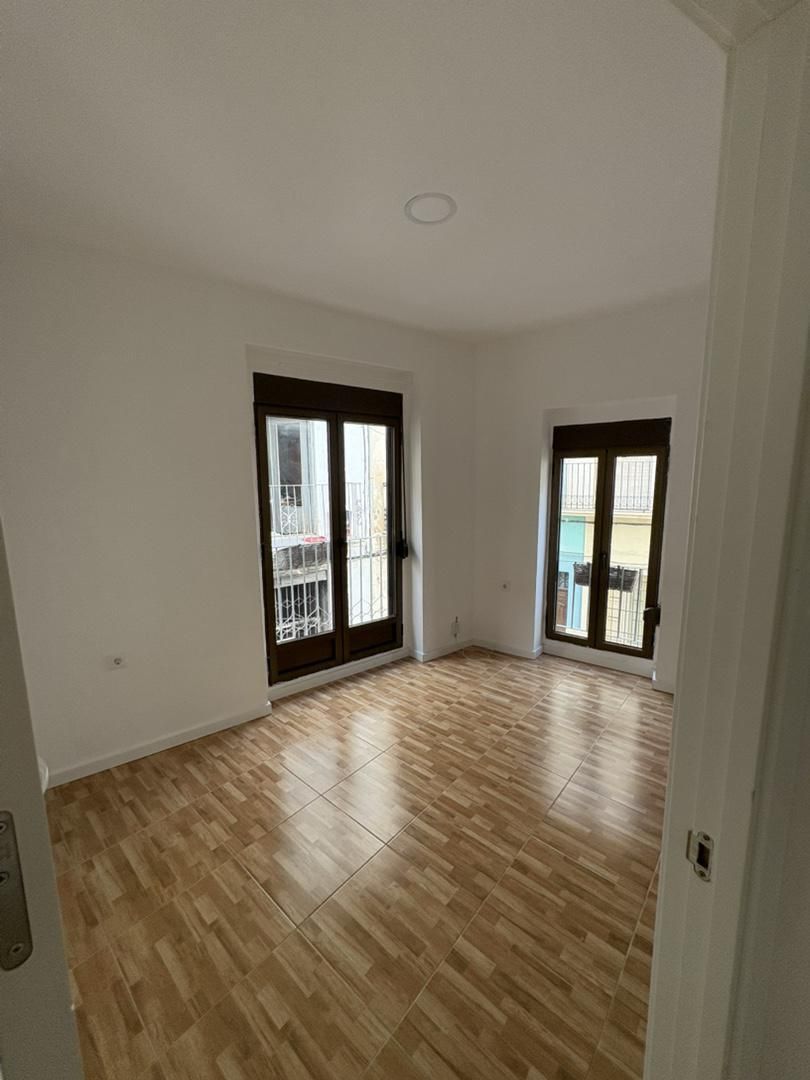 Bedroom of Flat to rent in Alzira
