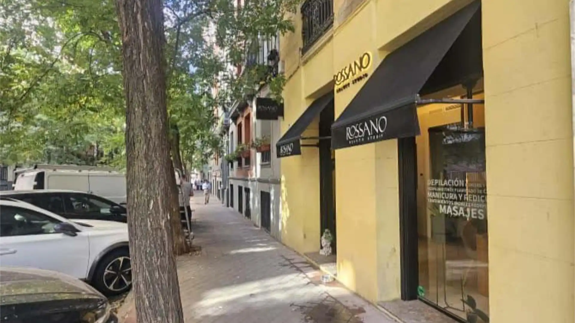 Vista exterior de Local en traspaso en  Madrid Capital con Aire acondicionado, Calefacción y Amueblado