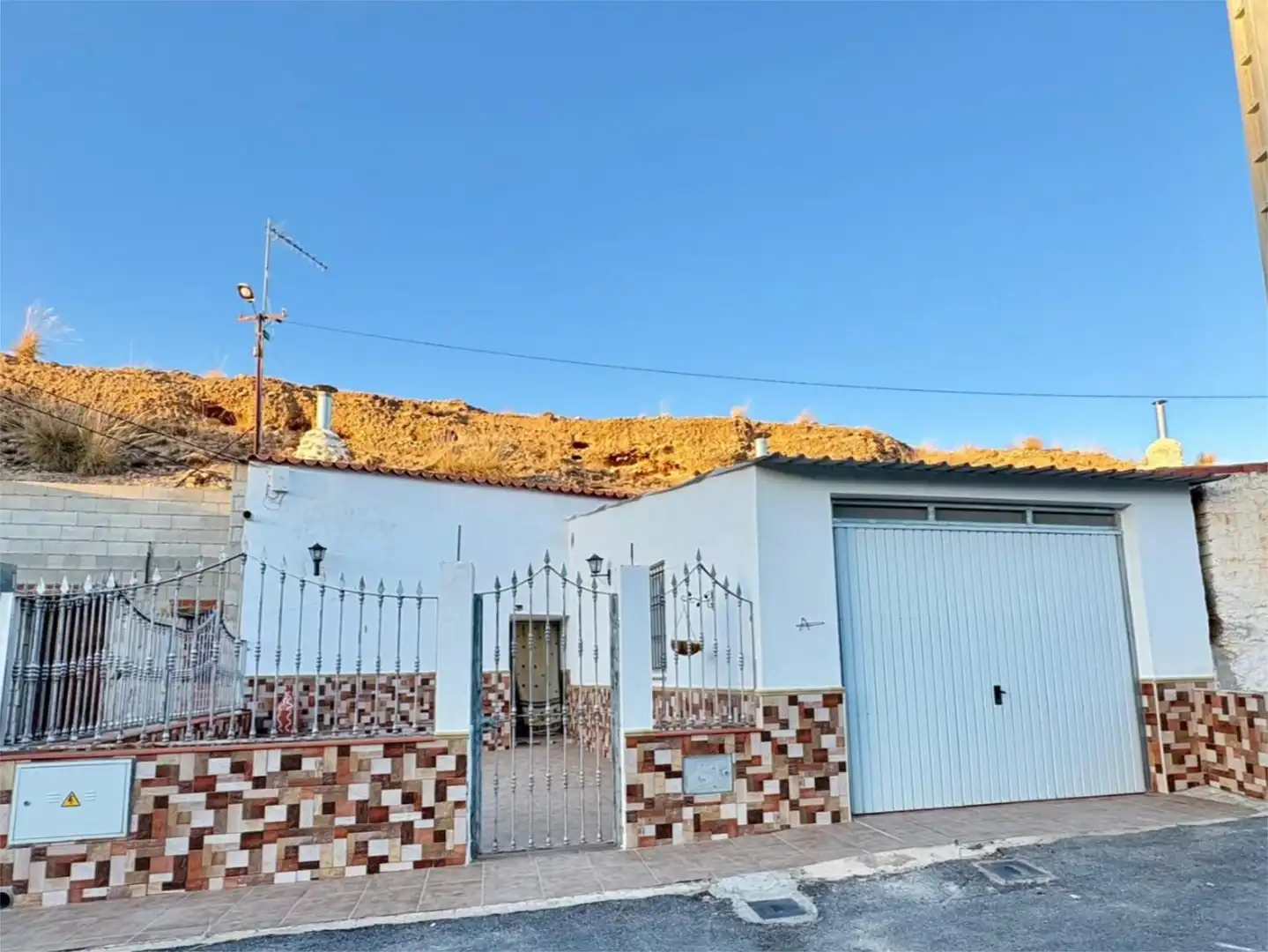 Finca rústica en venta en Calle Alhambra, 22, Villanueva de las Torres Vista exterior de Finca rústica en venta en Villanueva de las Torres con Terraza y Amueblado