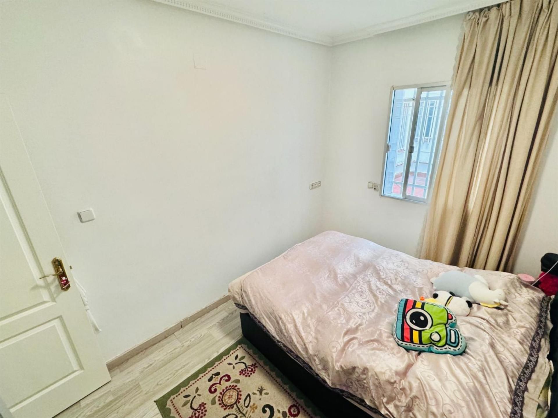Bedroom of Flat for sale in  Madrid Capital  with Air Conditioner