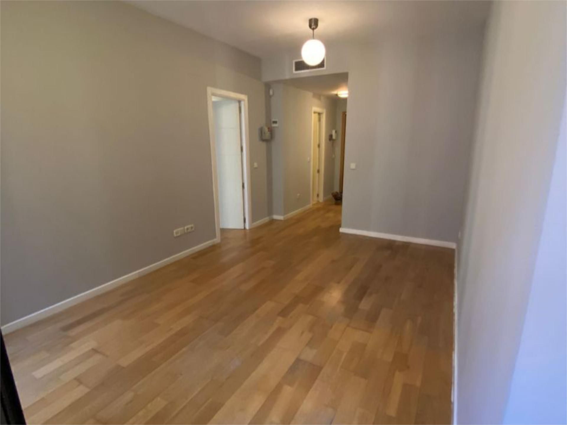 Flat to rent in  Madrid Capital  with Air Conditioner, Heating and Private garden