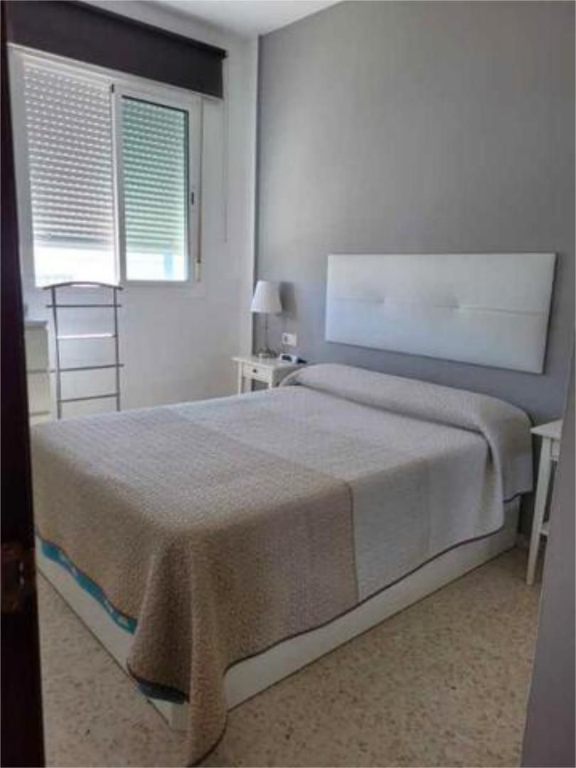 Bedroom of Apartment for sale in Villamanrique de la Condesa  with Private garden, Swimming Pool and Furnished