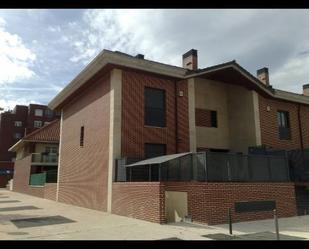 Exterior view of House or chalet to rent in Vitoria - Gasteiz  with Air Conditioner, Heating and Private garden