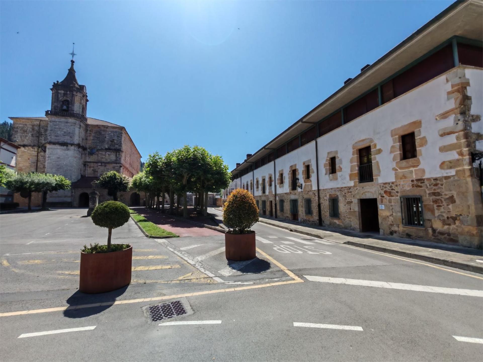 Vista exterior de Pis en venda en Abadiño 