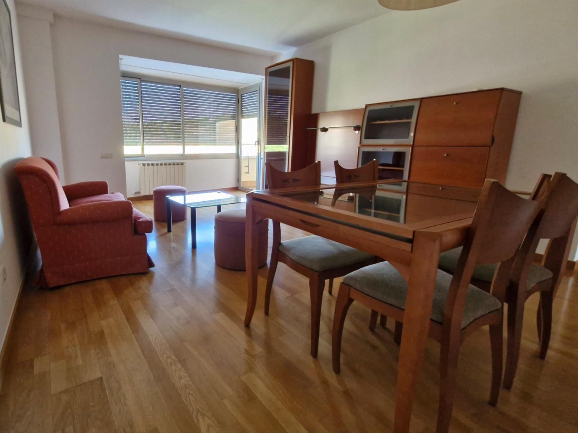 Sala d'estar de Pis de lloguer en Terrassa amb Aire condicionat i Balcó