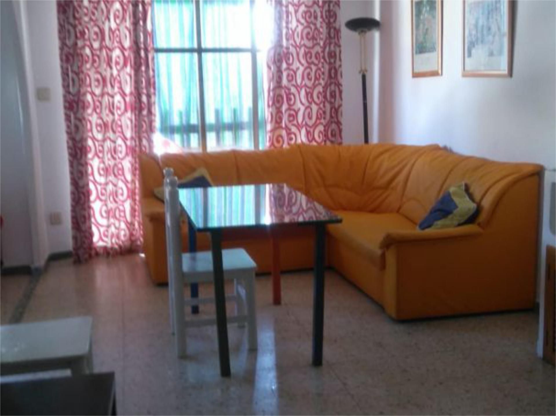 Sala d'estar de Pis de lloguer en  Huelva Capital amb Moblat i Balcó