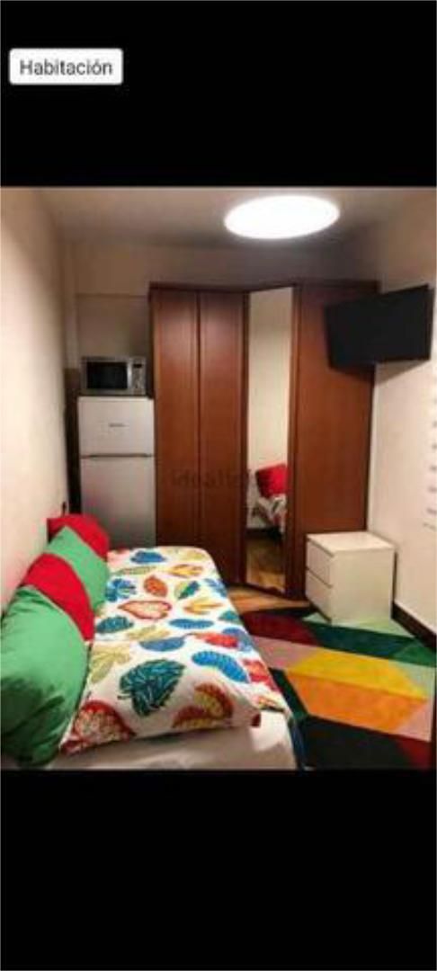 Bedroom of Study to rent in Bilbao   with Heating and Furnished