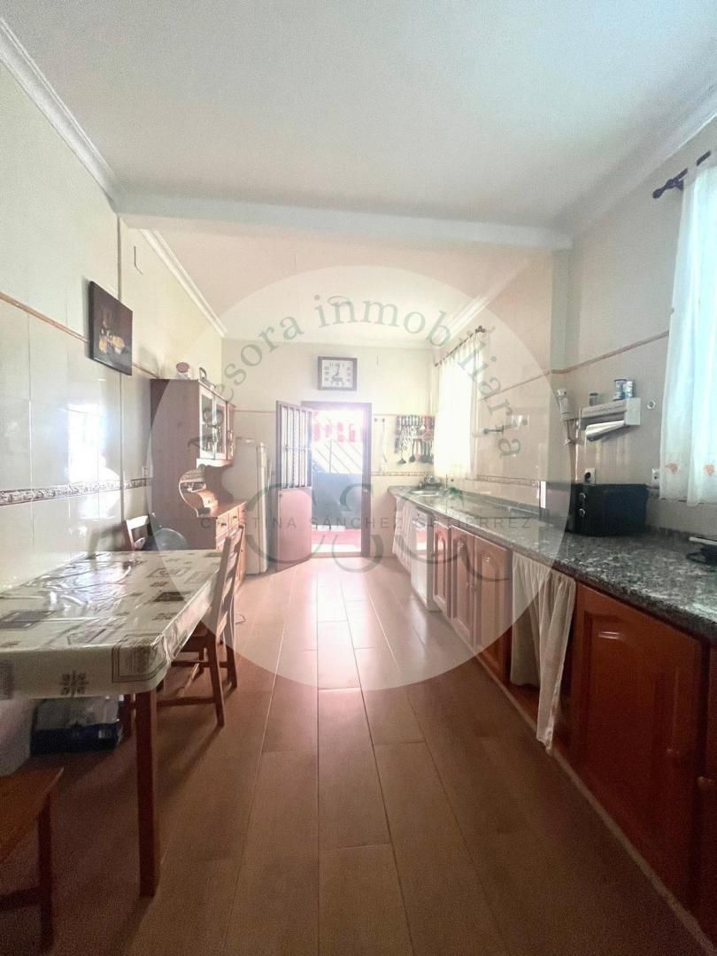Single-family semi-detached for sale in Alcalá de Guadaira