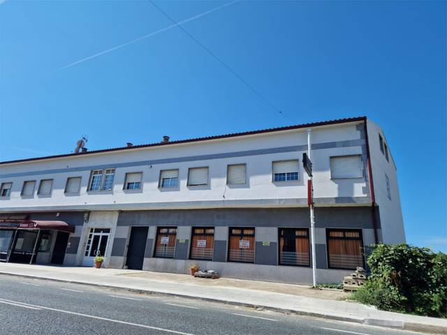 Local comercial en Alquiler en Cendona, 22F en Parroquias Rurales
