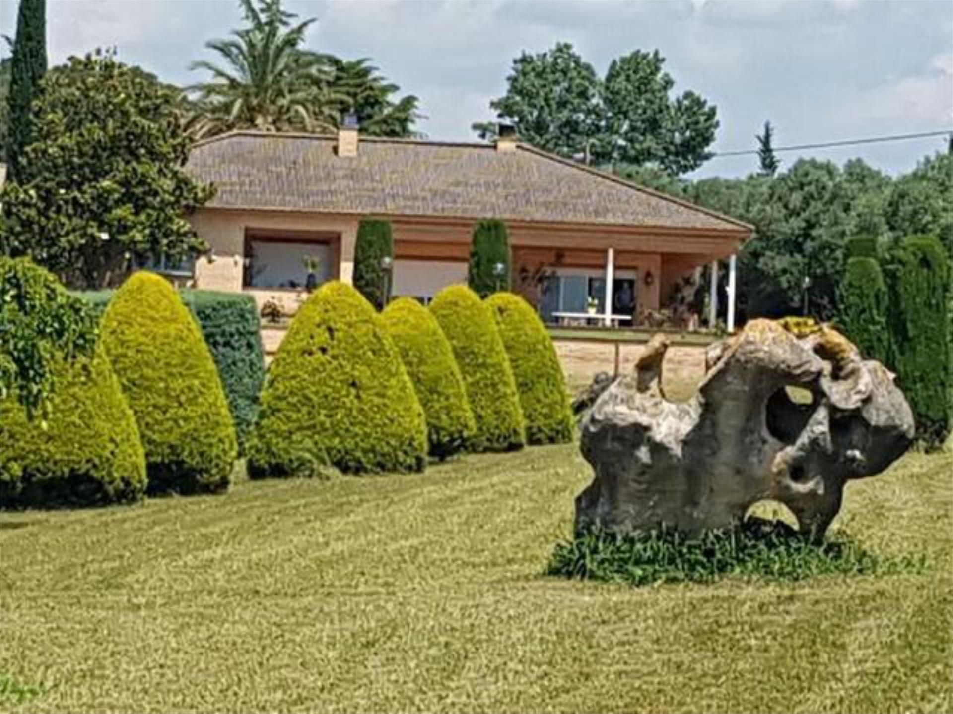 Jardí de Casa adosada en venda en Banyoles amb Terrassa i Piscina