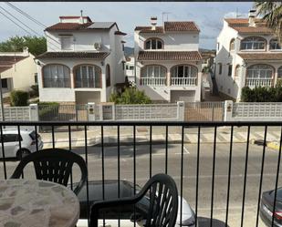 Exterior view of Flat to rent in Oliva  with Air Conditioner, Heating and Parquet flooring