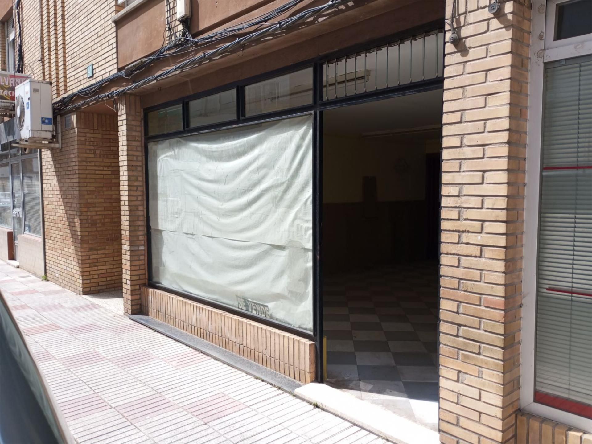 Local en venda en Guareña amb Aire condicionat