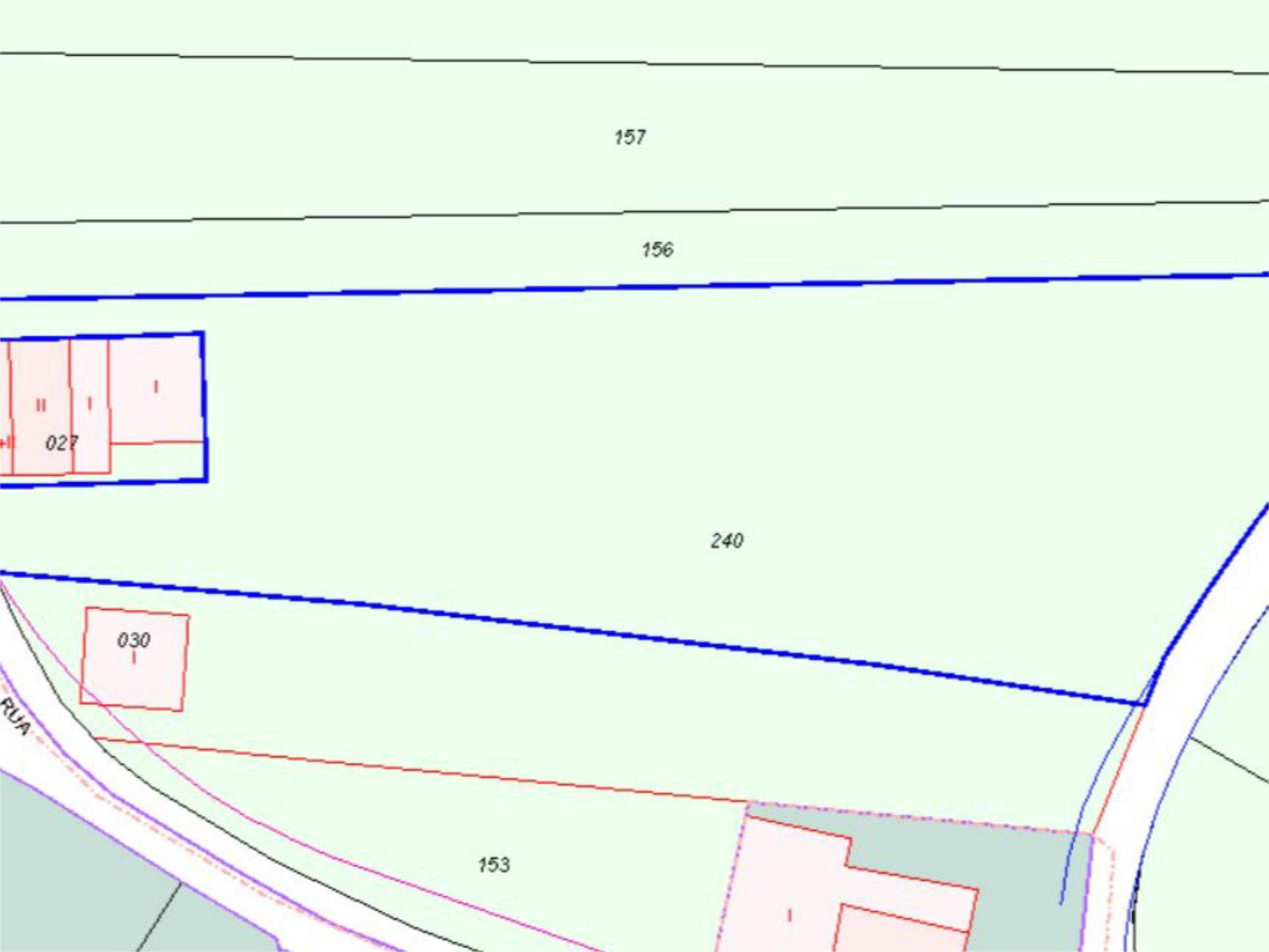 Non-constructible Land for sale in Santiago de Compostela 