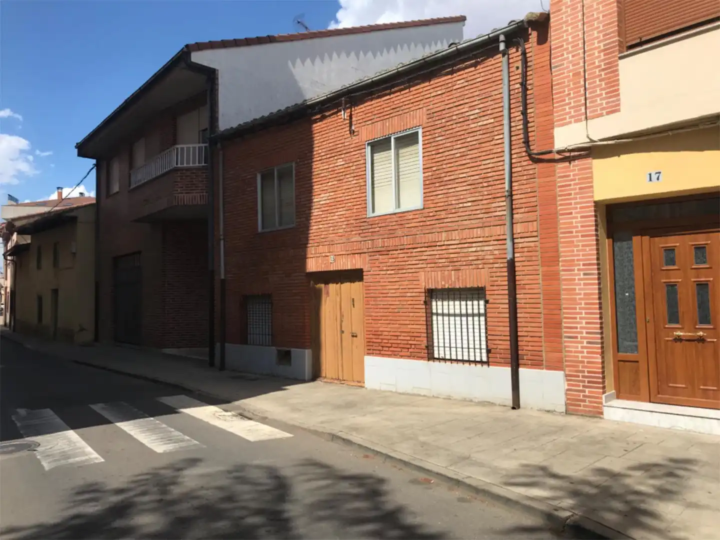 Einfamilien-Reihenhaus zum Verkauf in Calle la Seo, 15, Valencia de Don Juan Außenansicht von Einfamilien-Reihenhaus zum Verkauf in Valencia de Don Juan mit Heizung
