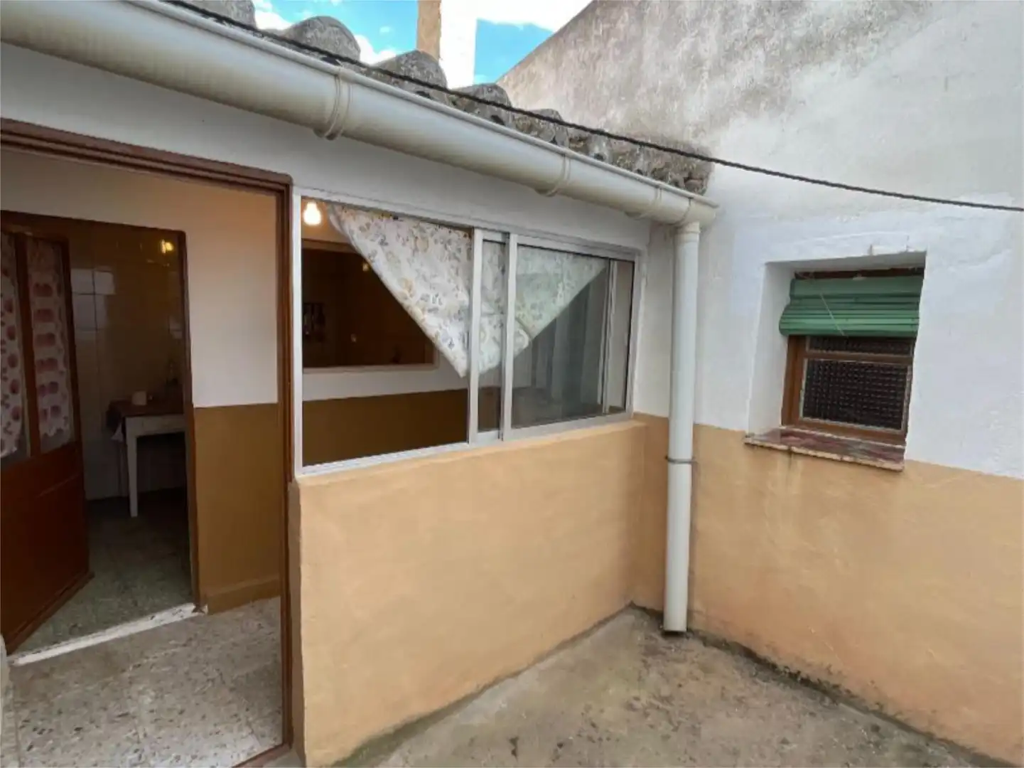 Balcony of Detached homes for sale in Casasola de Arión  with Storage room