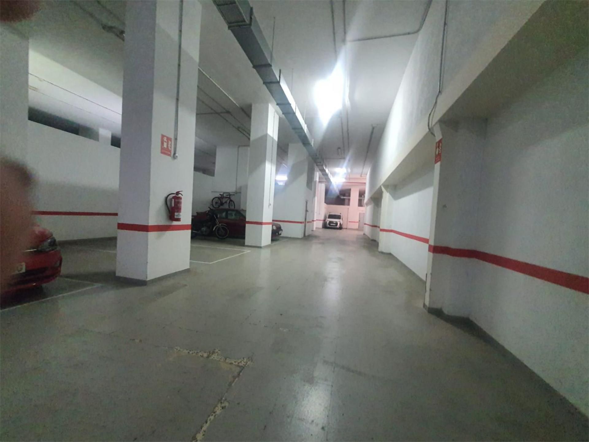 Aparcament de Pis en venda en San Cristóbal de la Laguna amb Moblat, Aparcament comunitari i Balcó