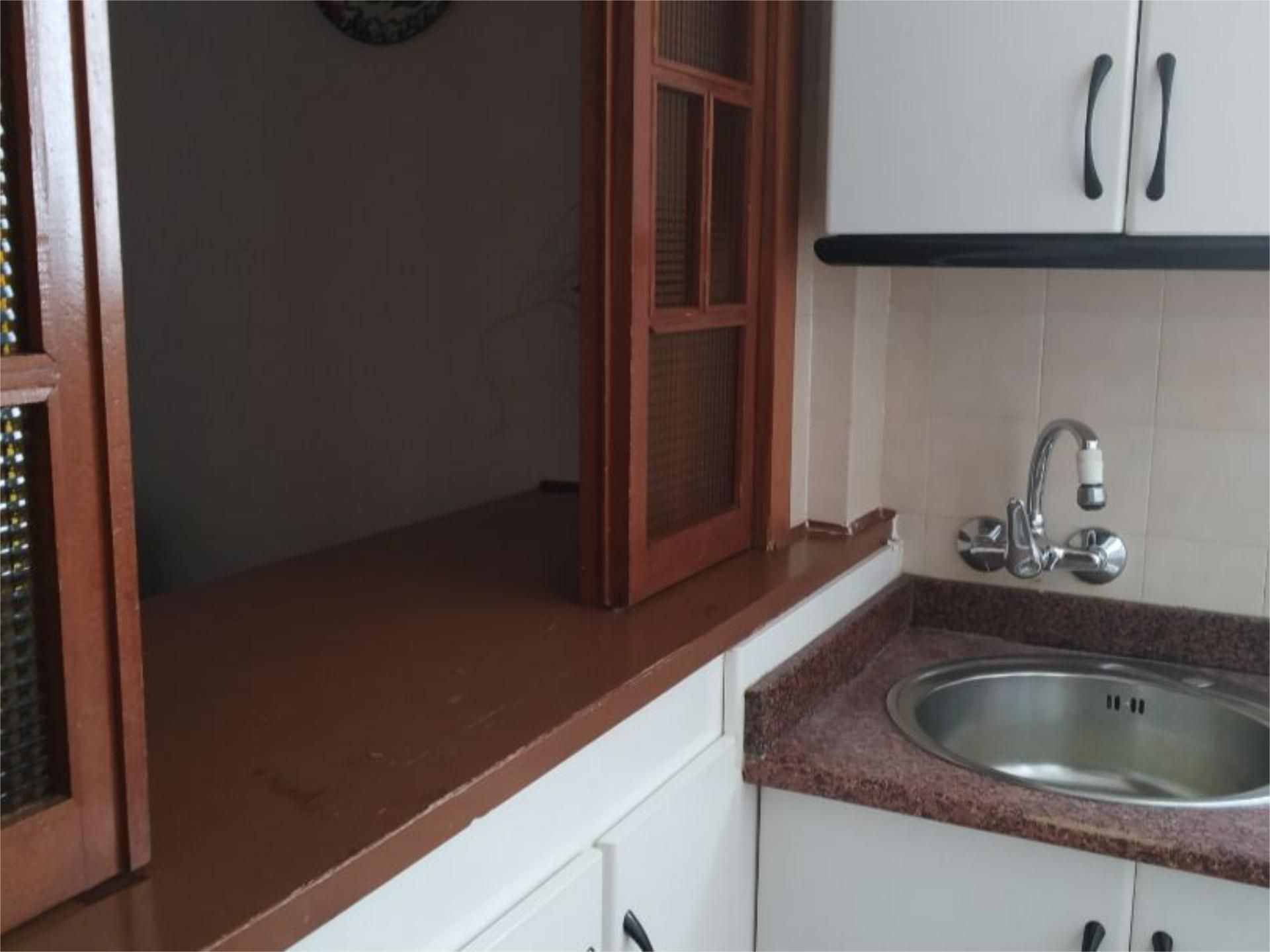 Cuina de Pis de lloguer en  Almería Capital amb Aire condicionat, Terrassa i Piscina