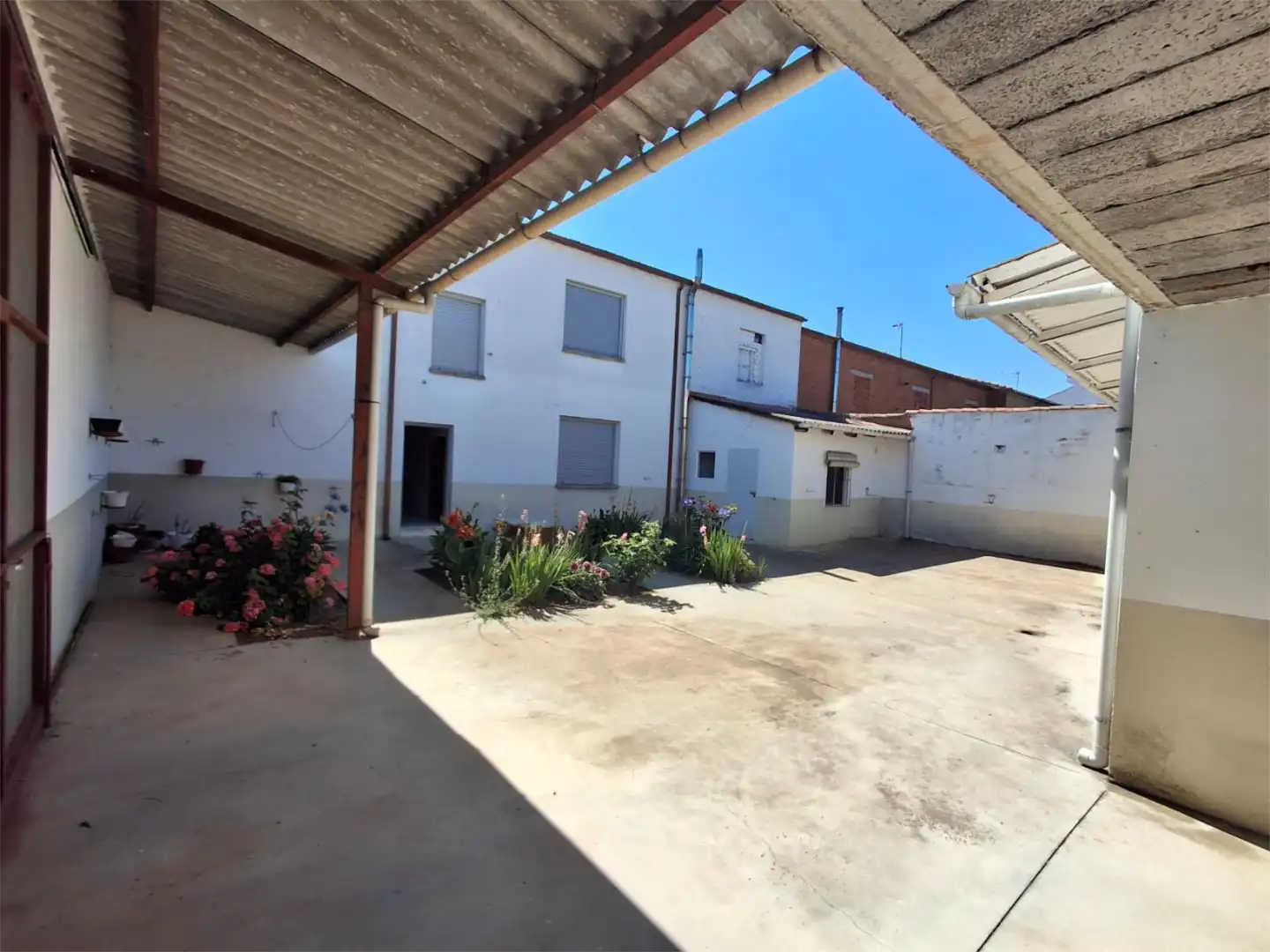 Casa o chalet en venta en Calle el Pico, 1, Laguna Dalga Vista exterior de Casa o chalet en venta en Laguna Dalga con Calefacción, Jardín privado y Parquet