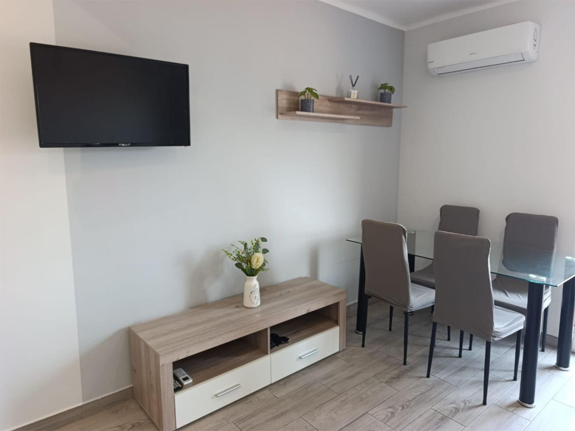 Living room of Flat to rent in Cáceres Capital  with Air Conditioner, Heating and Terrace