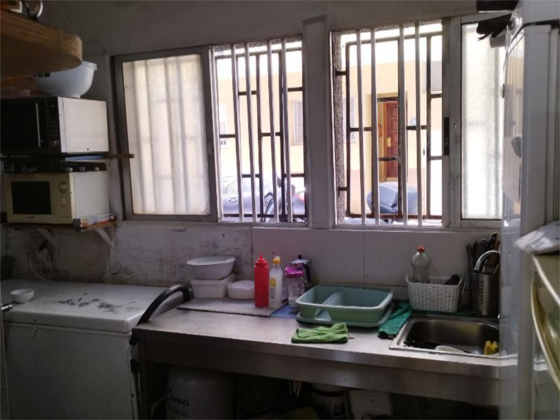 Cocina de Local en traspaso en Arona con Amueblado