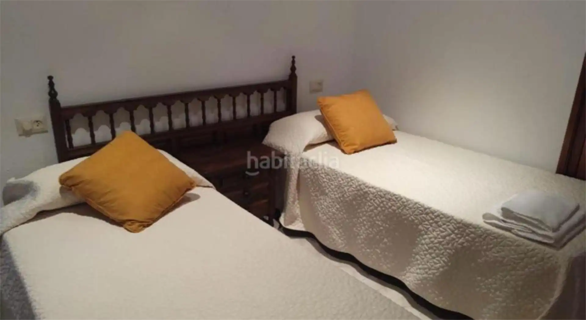 Houses for sale in Carrer del Mirador, 12, L'Ampolla Bedroom of Houses for sale in L'Ampolla with Air Conditioner, Heating and Private garden