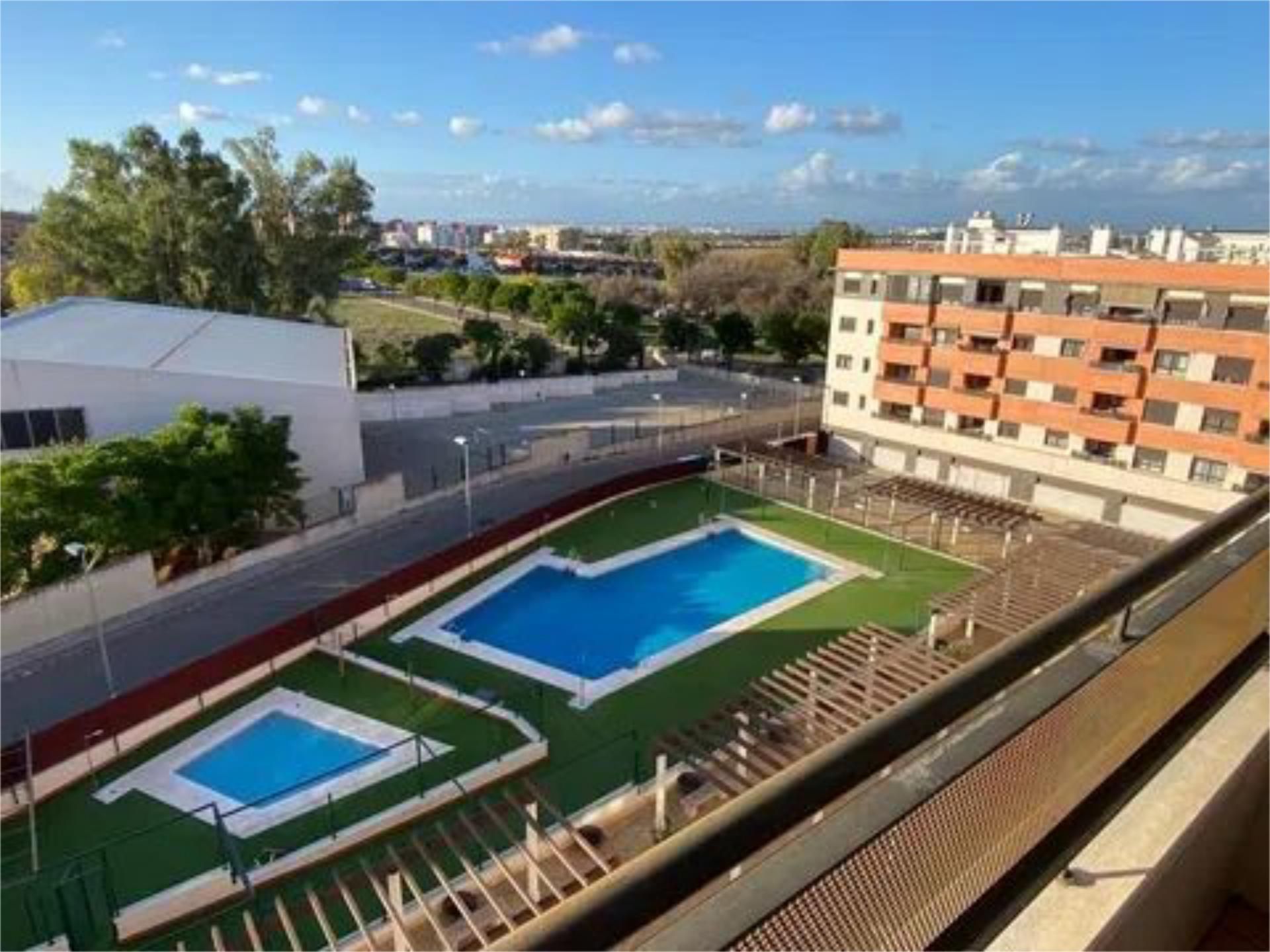 Swimming pool of Flat to rent in Montequinto  with Air Conditioner, Heating and Swimming Pool