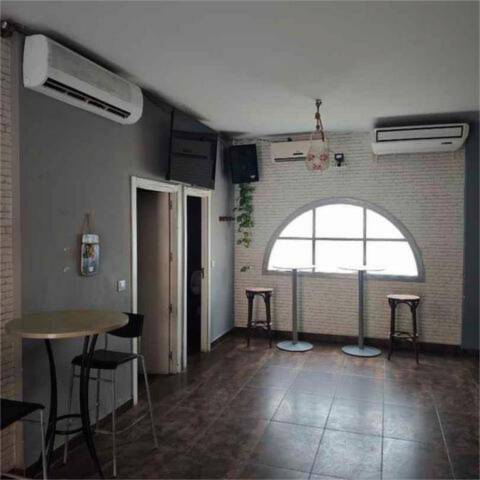Local comercial en Alquiler en Montijo