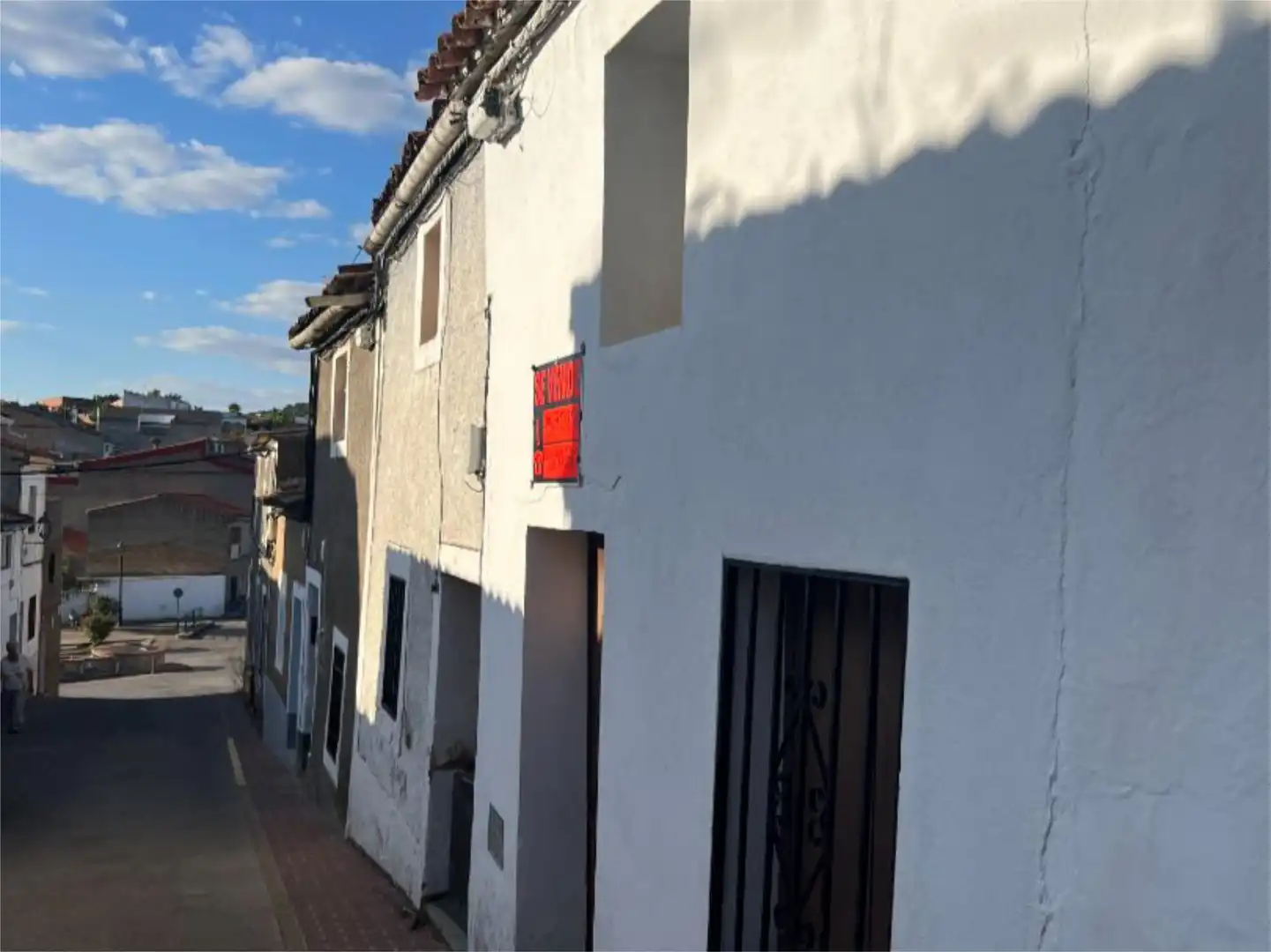 Casa adosada en venda a Calle Pozo Nuevo, 46, Zahínos Vista exterior de Casa adosada en venda en Zahínos