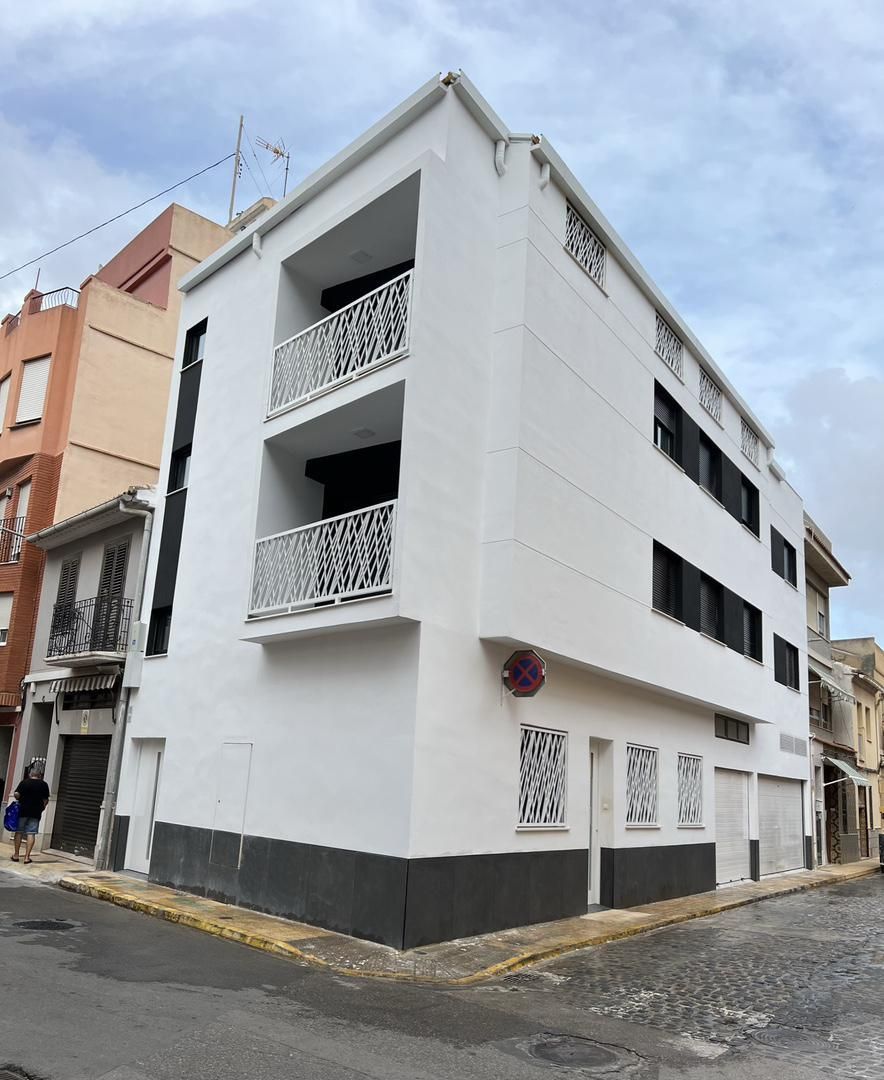 Vista exterior de Àtic de lloguer en Catarroja amb Aire condicionat i Terrassa