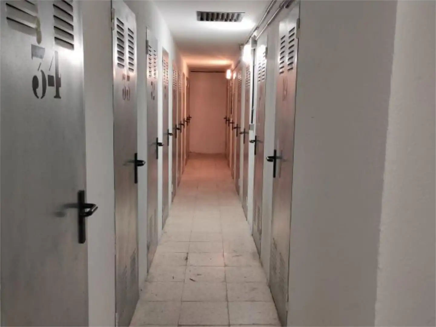 Storage room for rent in Calle Tabatinga, 9, Salvador Storage room for rent in Madrid