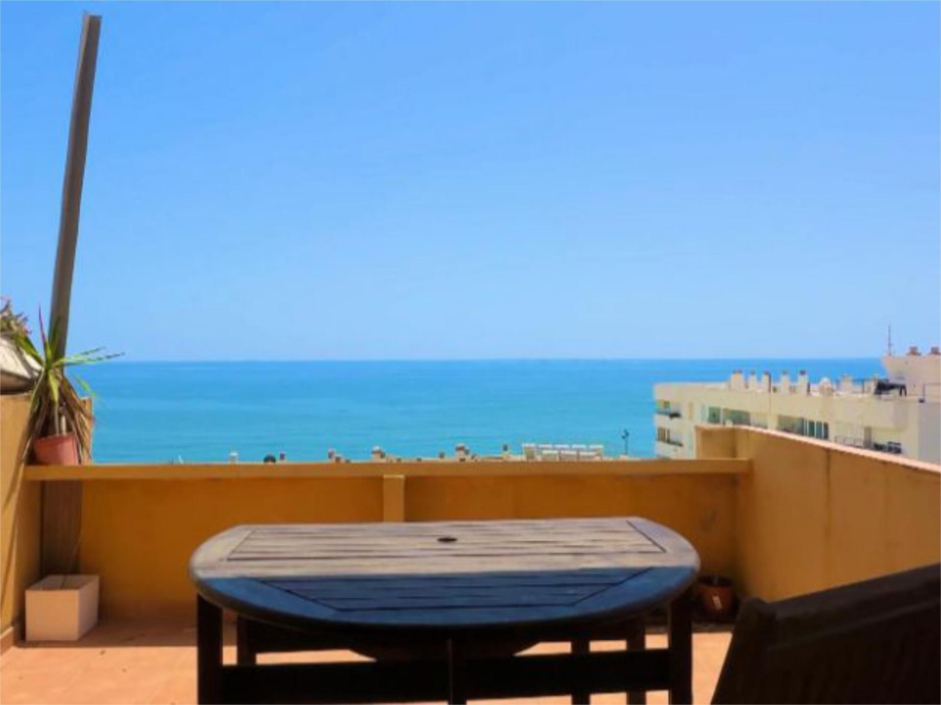 Terrace of House or chalet for sale in Fuengirola  with Air Conditioner, Terrace and Balcony