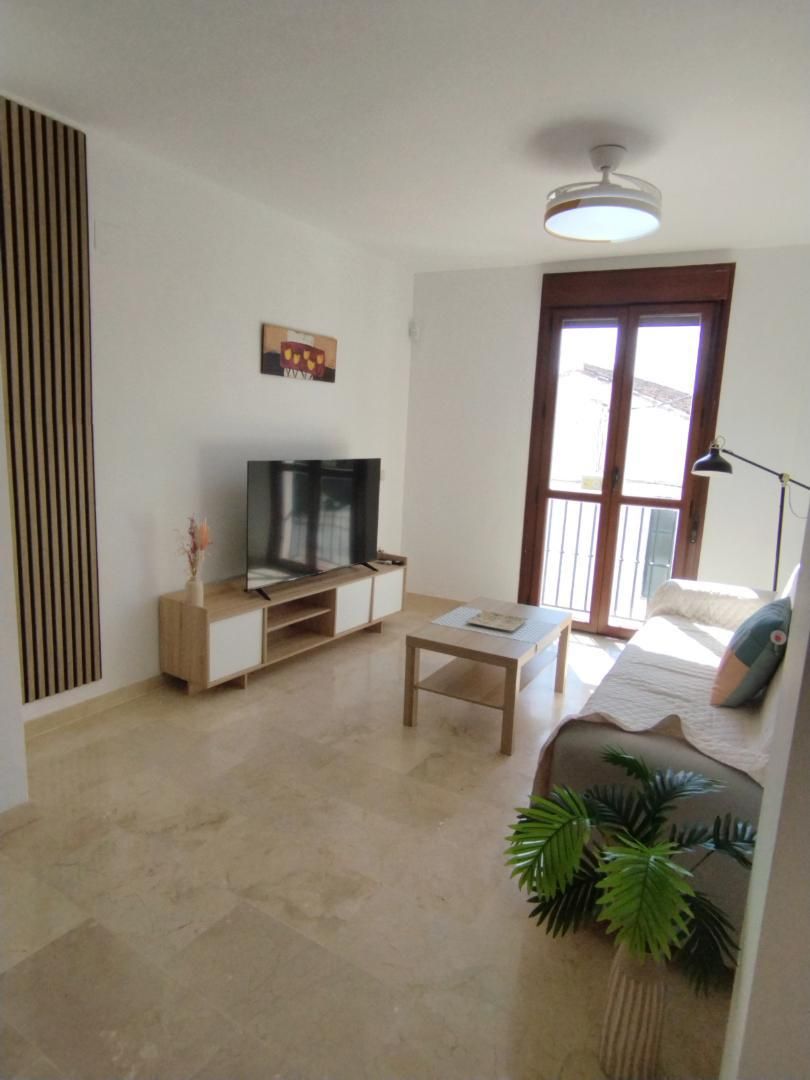 Flat to rent in Avenida Juan Luis Peralta, 35, Centro