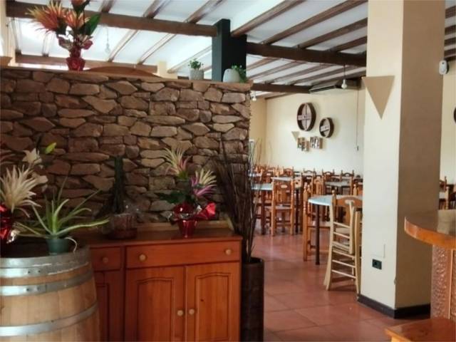 Local comercial en Alquiler en C-1410z, 7 en Cardona